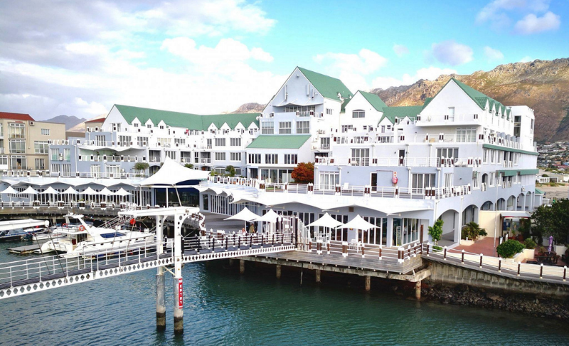 Things to do in Cape Town - Enjoy spectacular views in Gordon's Bay