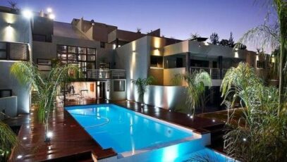 self-catering apartments Sandton Sandown accommodation for 2 people