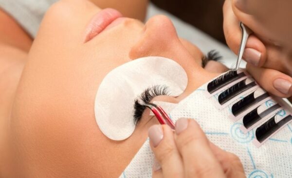lashes Somerset West classic set Me Time Nail Studio cape town spa