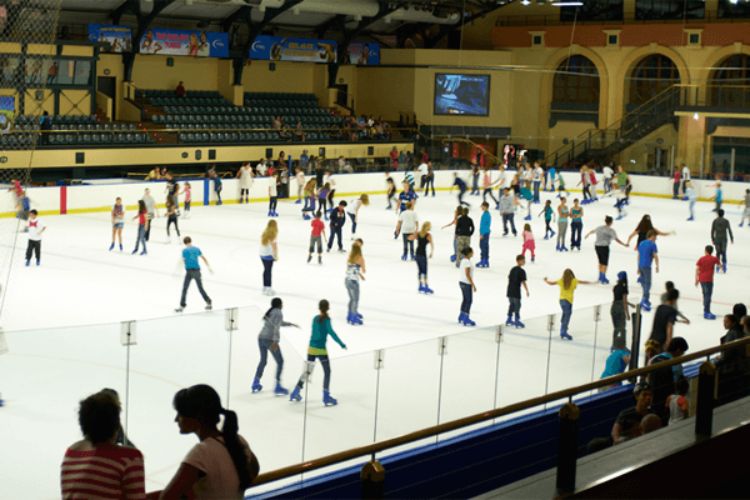 Go ice skating at Grandwest! 