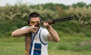 An Outdoor Clay Pigeon Shooting Experience For 1 in Parys