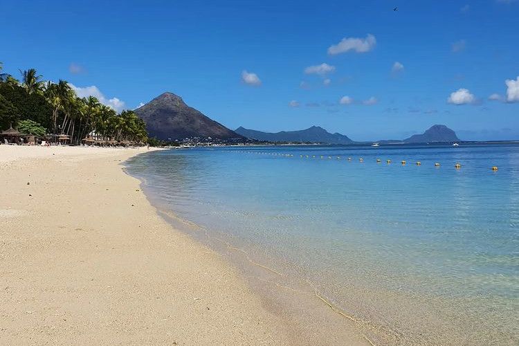 Flic En Flac Beach - Things to do in Mauritius