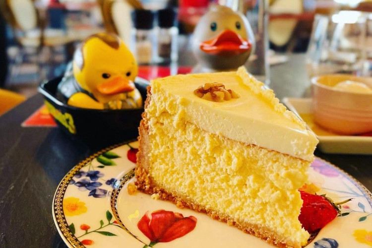 Cake at Old Ducky Cafe 