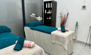 A treatment area at Hairstylyn on the Lake in Umhlanga Ridge