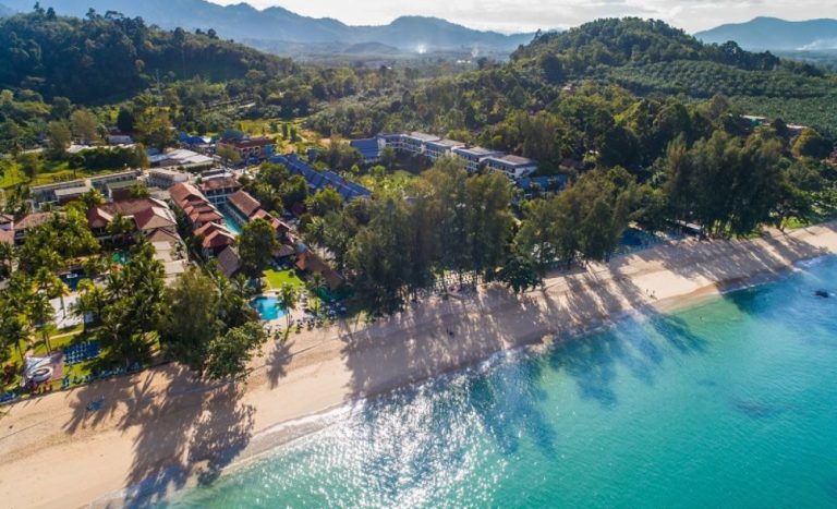 Spend 10 Nights in Thailand with a 4-Star Khao Lak & Phuket Combo Package