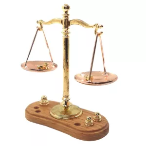 1/12 Miniature Model Dollhouse Accessory Toy Scales of Justice Mini Balance Toy_0