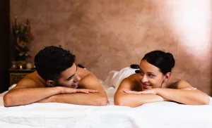 1-hour couples massage