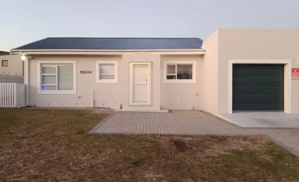 A 1-Night Self-Catering Stay for 4 People in L'Agulhas