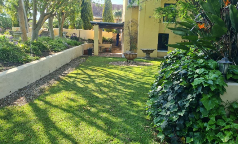 Villa Tarentaal Luxury Suites & Cottages – Red Bishop Family Unit Getaway