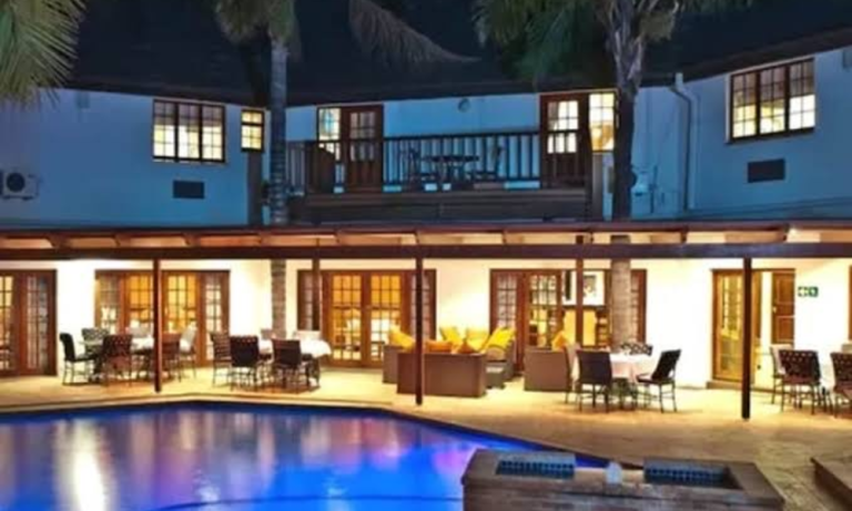 Overnight Stay for 2 in Elegant Surroundings – Constantia Hotel