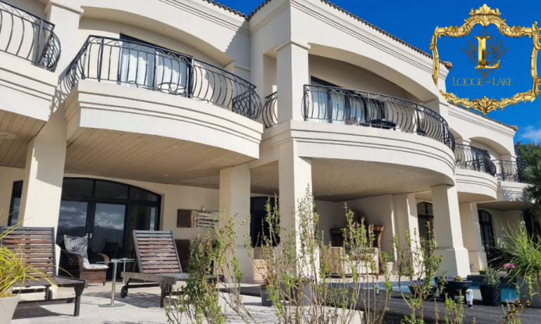 Lodge on the Lake – Tranquil Overnight Retreat for 2