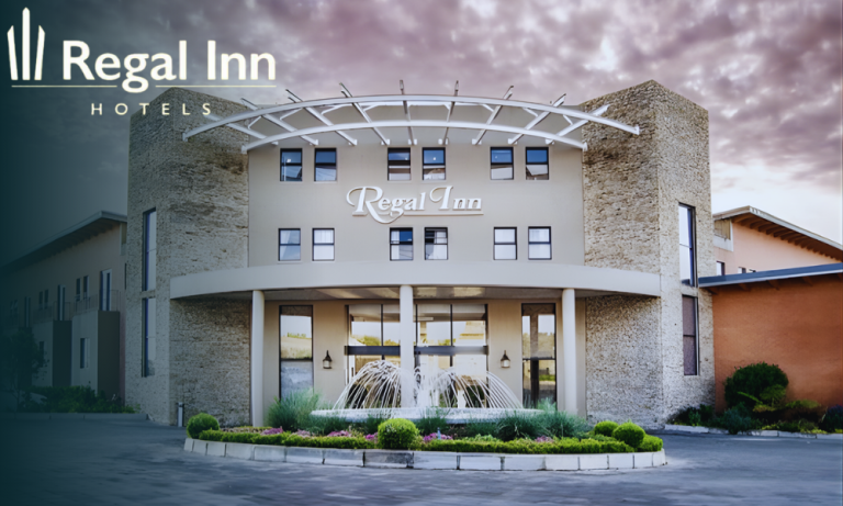 Romantic Getaway: 1-Night Stay for 2 with Full Body Massage & Head Massage