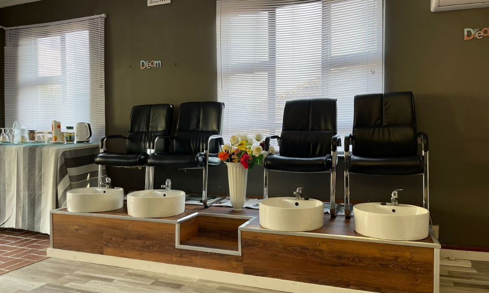 DEssential Beauty Spa (5)